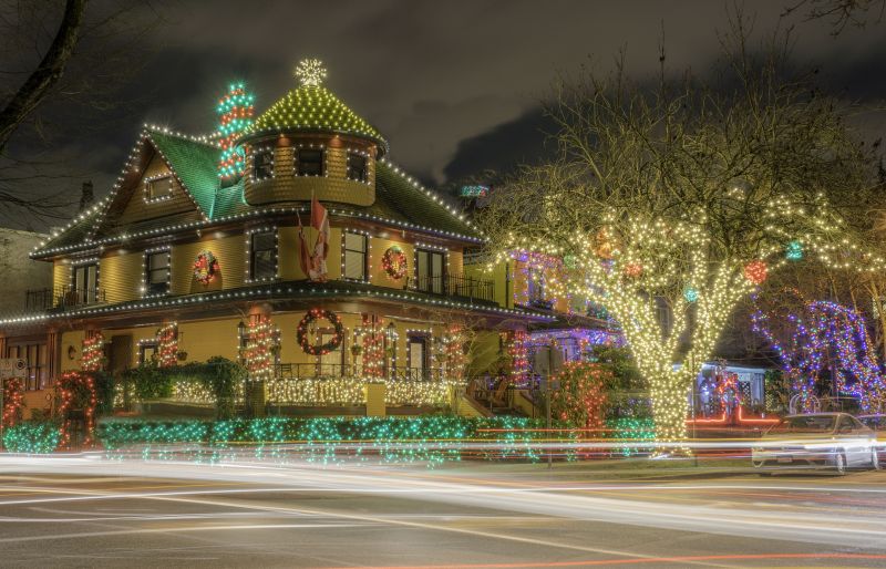 Christmas Lights Hanging in Overland Park, KS